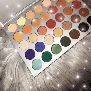 Meet your Posher, Liz